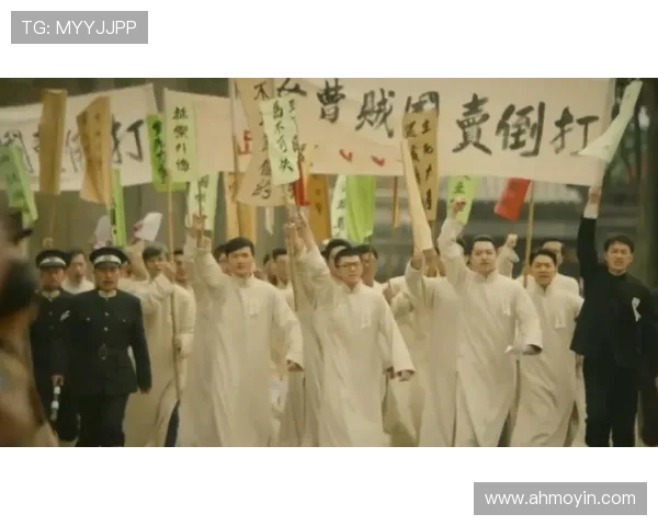 《觉醒年代》:3000字血泪史,10位先辈用生命点燃了1个时代